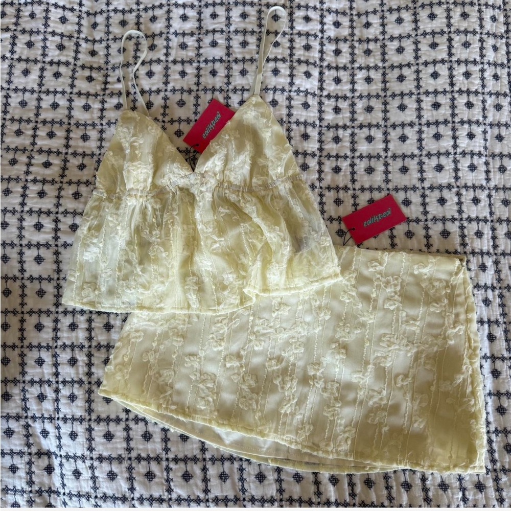 Edikted butter yellow leora set